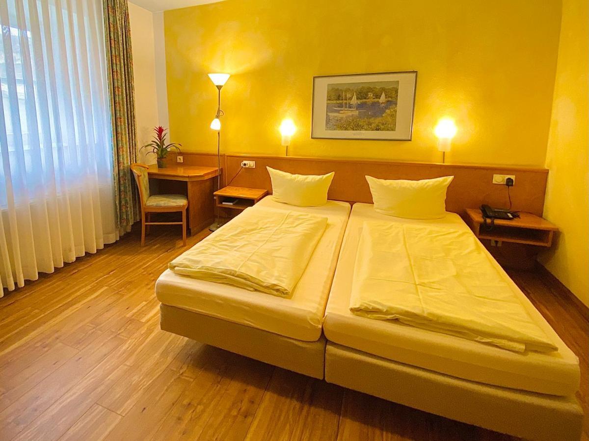 Meister Baer Hotel Ostbayern Floß Buitenkant foto